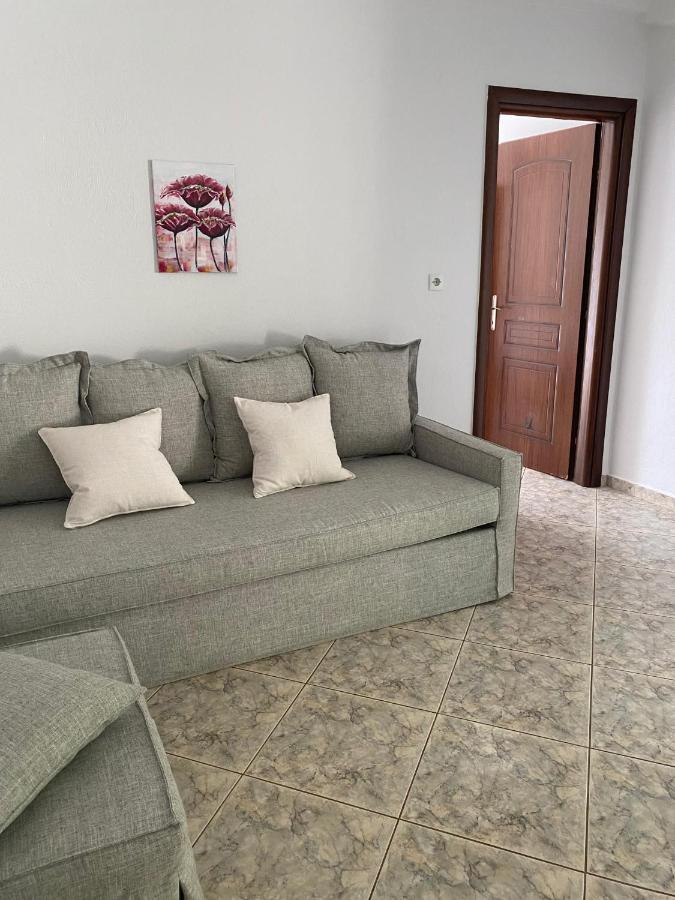 Petra Mare Apartments Aliki  Exterior photo